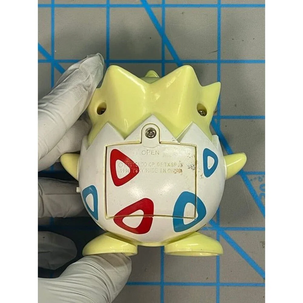 Pokemon Togepi Electronic Action Figure Nintendo TOMY 1998 UNTESTED FOR PARTS